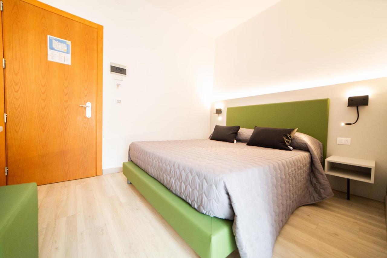 Hotel All'Orologio 3 Stelle Superior Caorle Kültér fotó