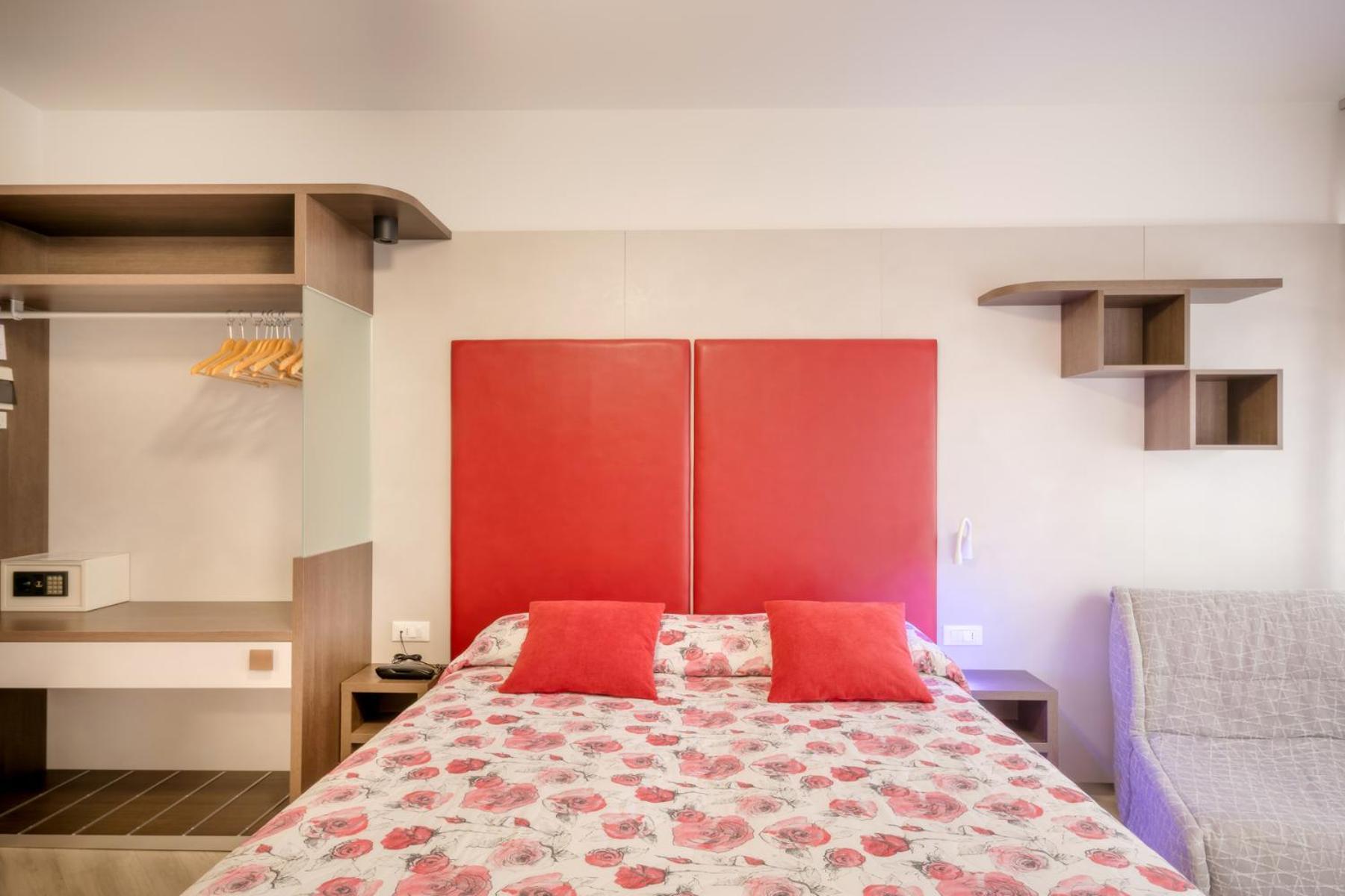 Hotel All'Orologio 3 Stelle Superior Caorle Kültér fotó