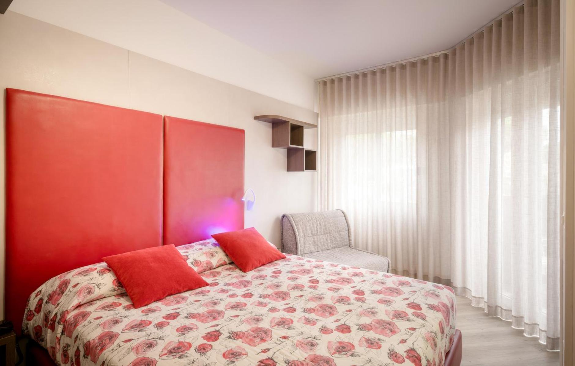 Hotel All'Orologio 3 Stelle Superior Caorle Kültér fotó